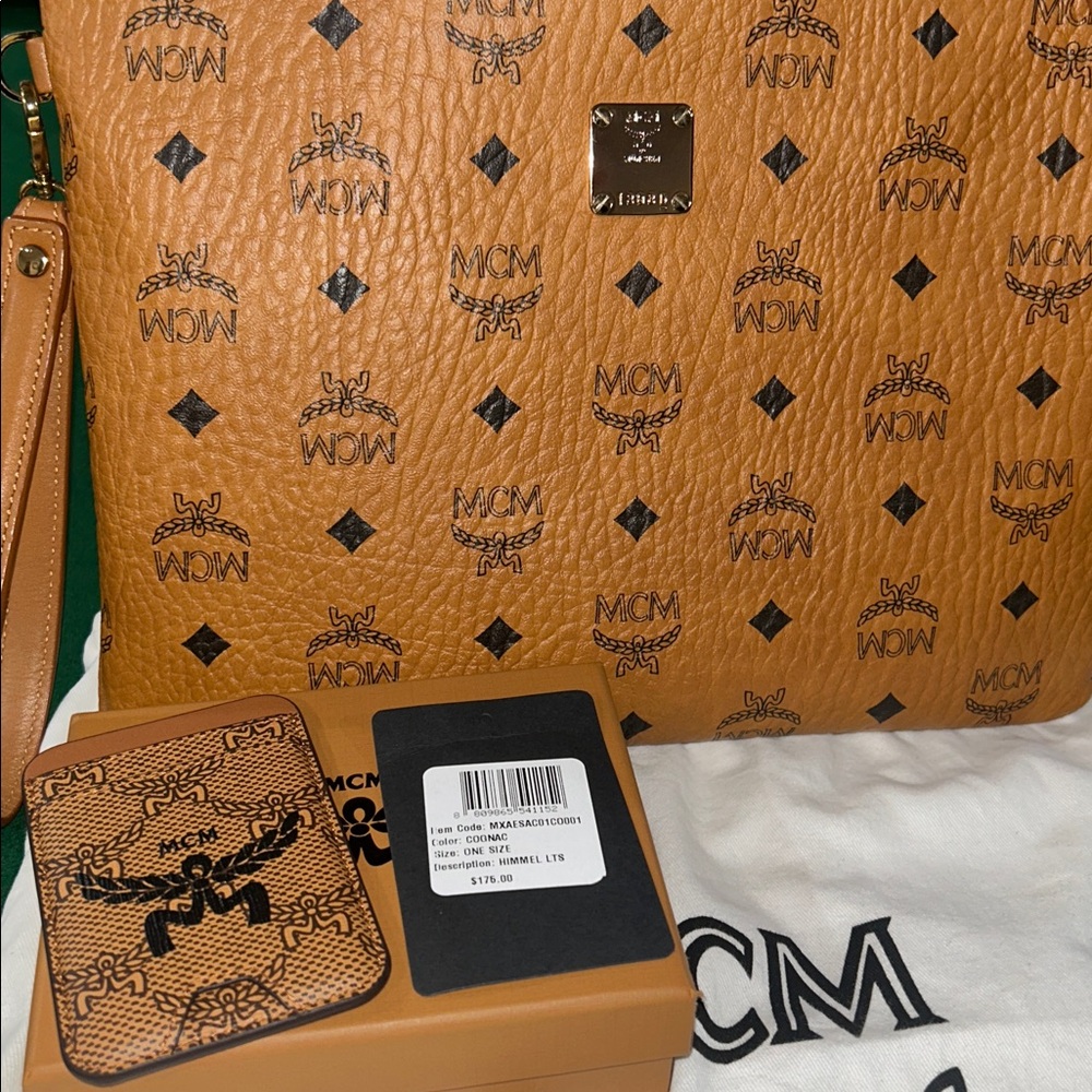 MCM Tan Visetos Pattern Clutch & Credit Card Holder🗣️No Negotiations ‼️